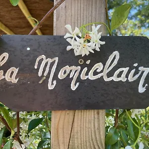Ty Sau Hiol, La Moniclair Peaule